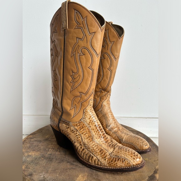 Vintage Authentic Snakeskin Cowboy boots - Picture 2 of 6